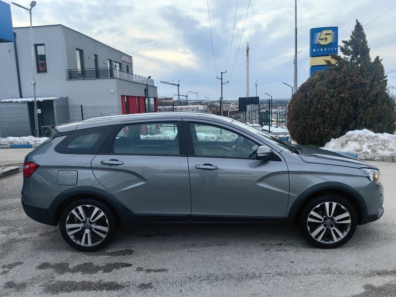 Lada Vesta CROSS 1.6 Бензин 102 кс, Евро 6, Топ състояние , снимка 3 - Автомобили и джипове - 53540126