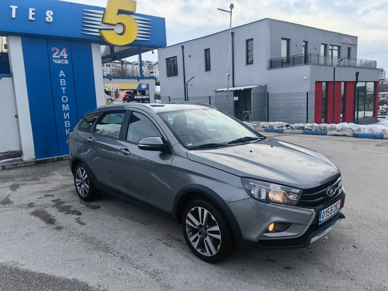 Lada Vesta CROSS 1.6 Бензин 102 кс, Евро 6, Топ състояние , снимка 2 - Автомобили и джипове - 53540126