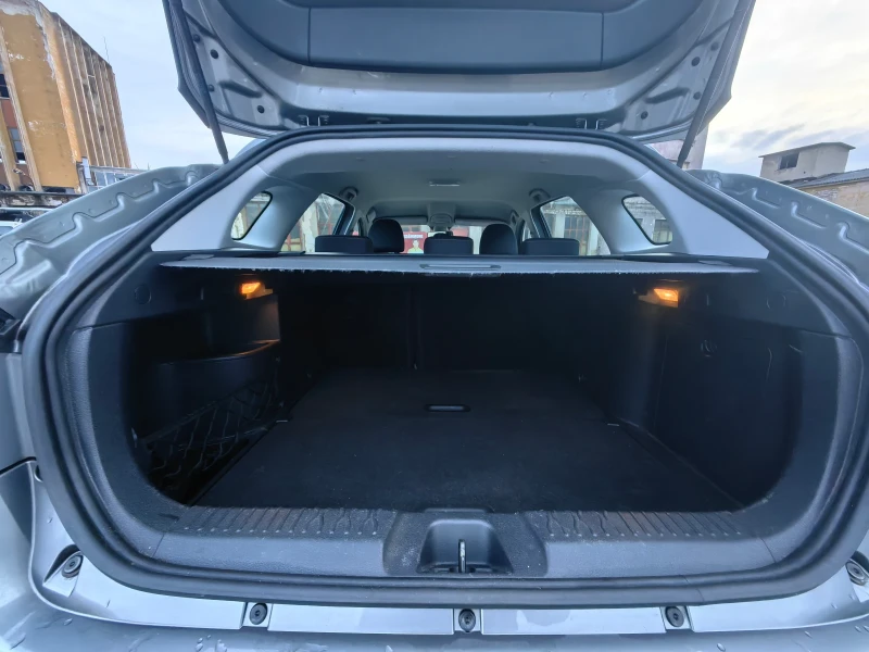 Lada Vesta CROSS 1.6 Бензин 102 кс, Евро 6, Топ състояние , снимка 10 - Автомобили и джипове - 53540126