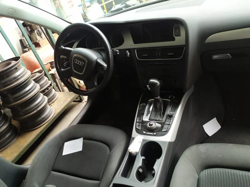 Audi A4 2.0tdi, снимка 4 - Автомобили и джипове - 34698709