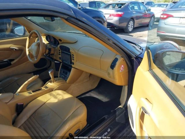 Porsche 911 * CARRERA 4* КОЖА* КАБРИО* РЪЧКА* , снимка 5 - Автомобили и джипове - 54441249