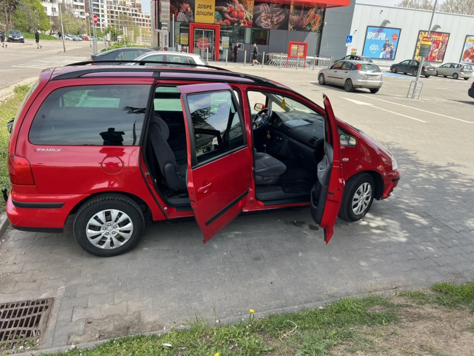 VW Sharan 6 + 1, 116к.с. , Много запазена - изображение 4