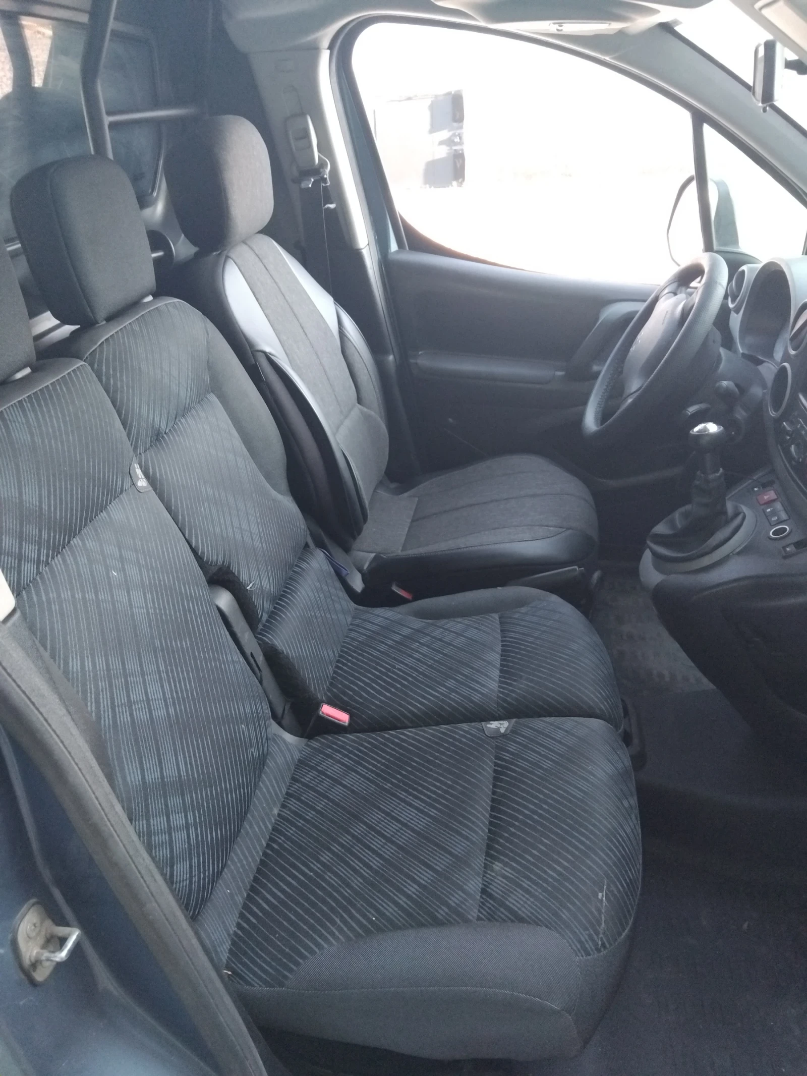 Peugeot Partner 1.6 HDI 90к.с LONG - изображение 10