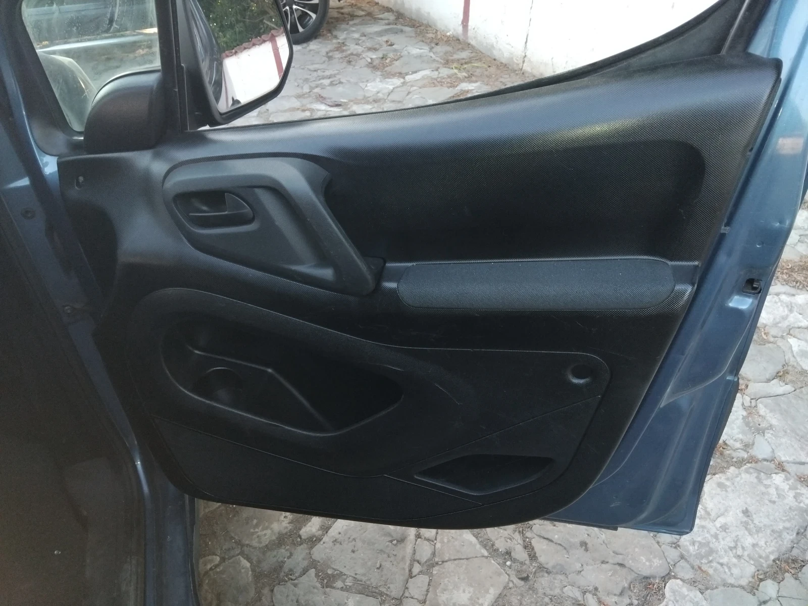 Peugeot Partner 1.6 HDI 90к.с LONG - изображение 9