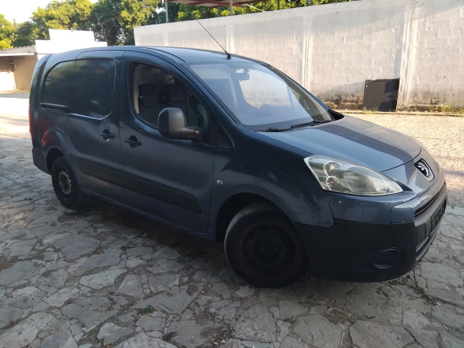 Peugeot Partner 1.6 HDI 90к.с LONG - изображение 4