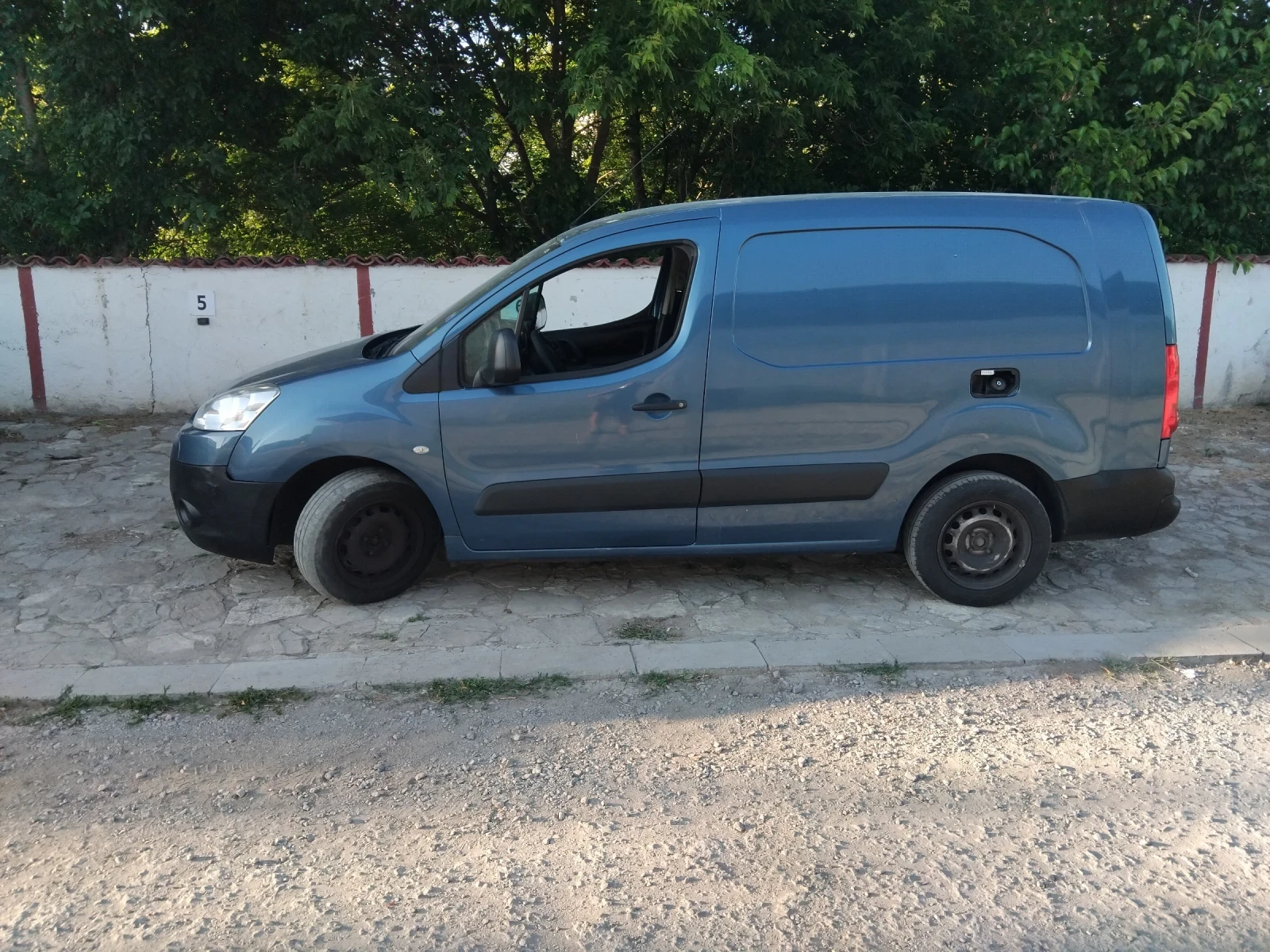 Peugeot Partner 1.6 HDI 90к.с LONG - изображение 3