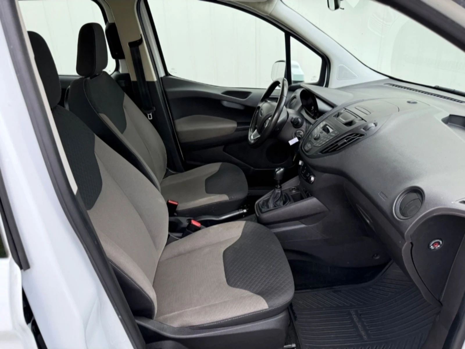 Ford Courier 1.5 дизел реални километри  - изображение 8