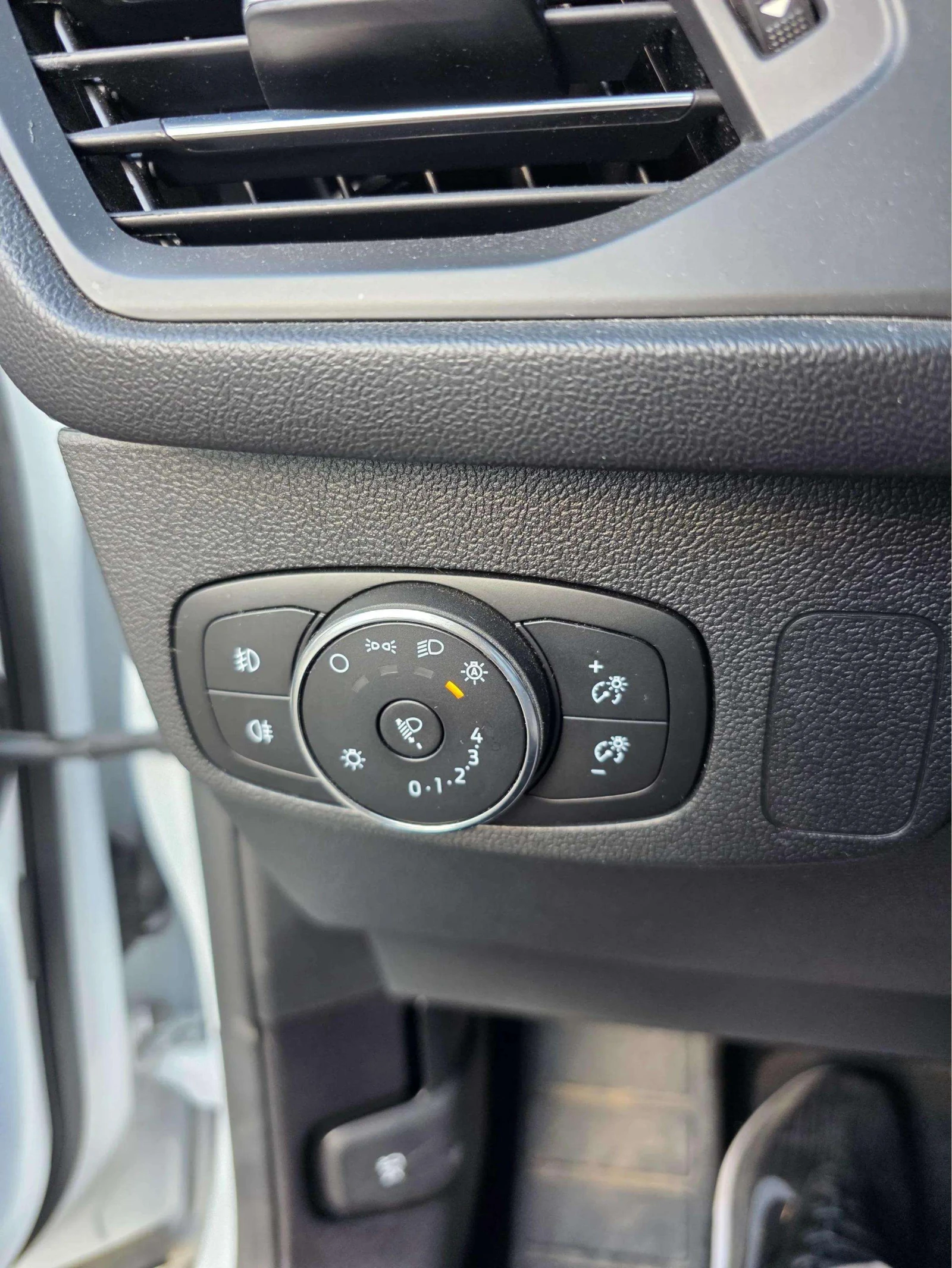 Ford Focus 1.0 EcoBoost | Mobile.bg — изображение 12
