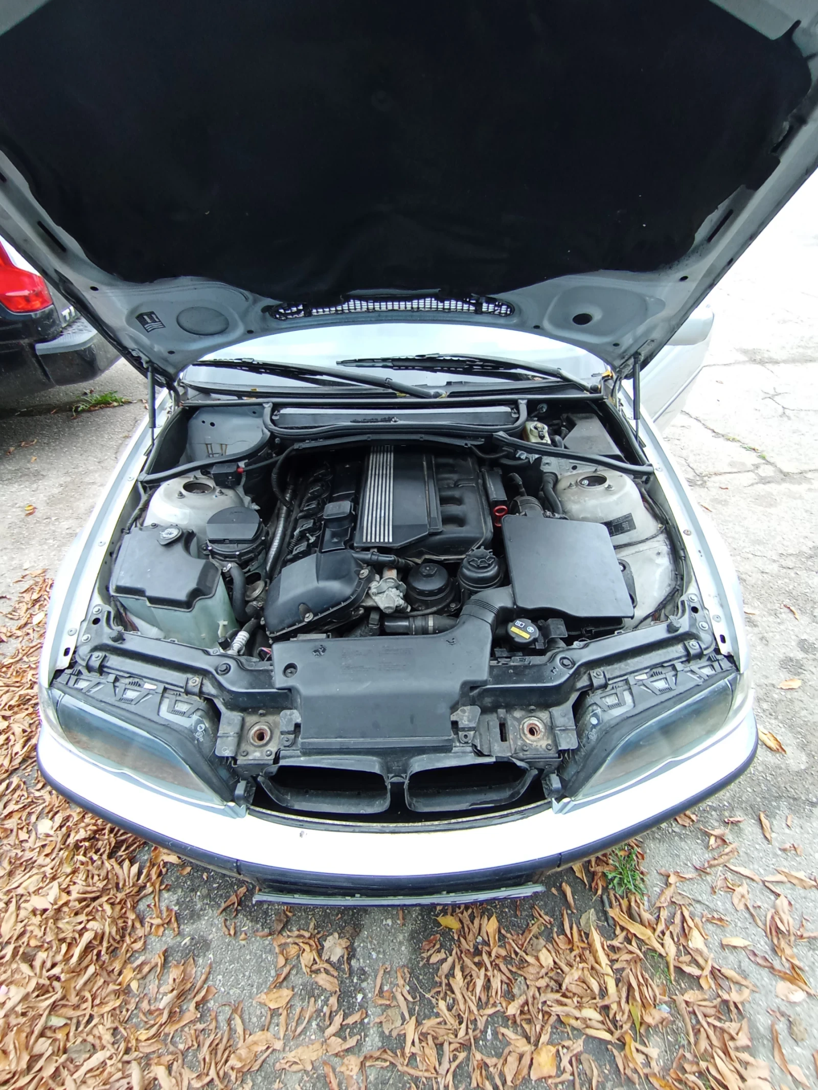 BMW 320 I - изображение 6