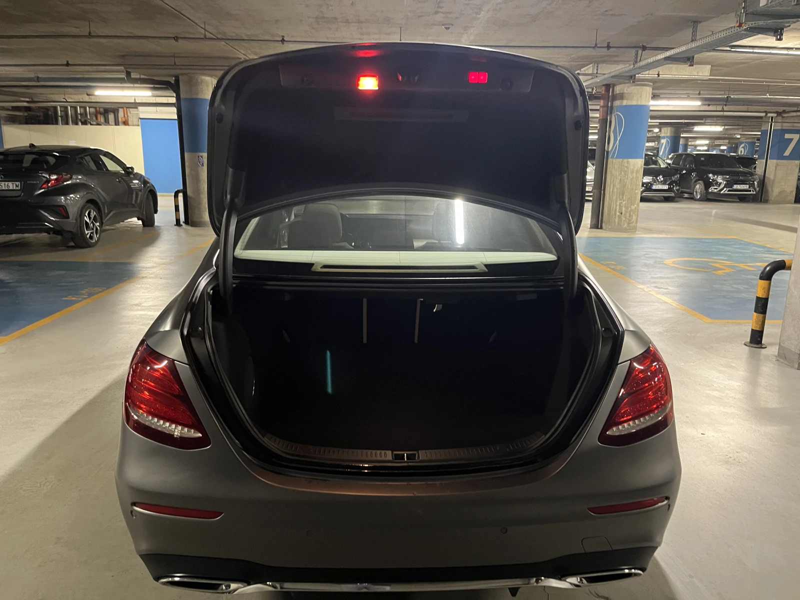 Mercedes-Benz E 220 AMG* DIG* BUR* PANO* AIR* NAV*  | Mobile.bg � ����������� 17