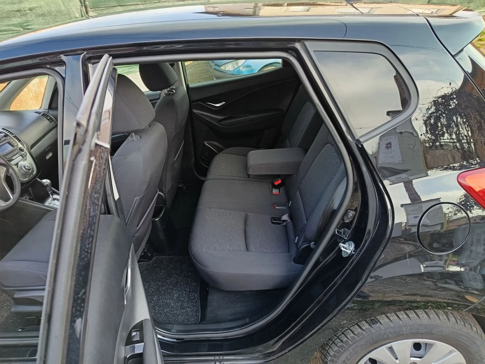 Hyundai Ix20 1.6-125�.�.� ����. ���������  | Mobile.bg � ����������� 13