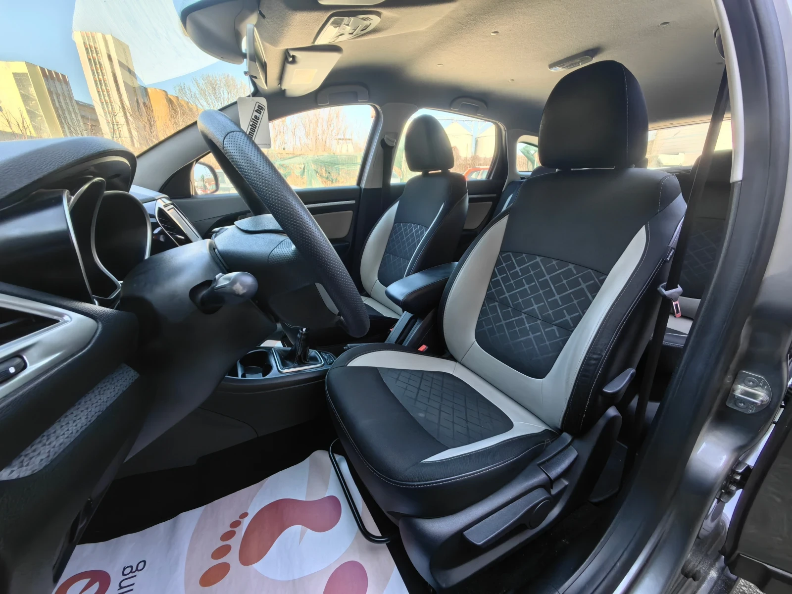 Lada Vesta CROSS 1.6 Бензин 102 кс, Евро 6, Топ състояние , снимка 13 - Автомобили и джипове - 53540126