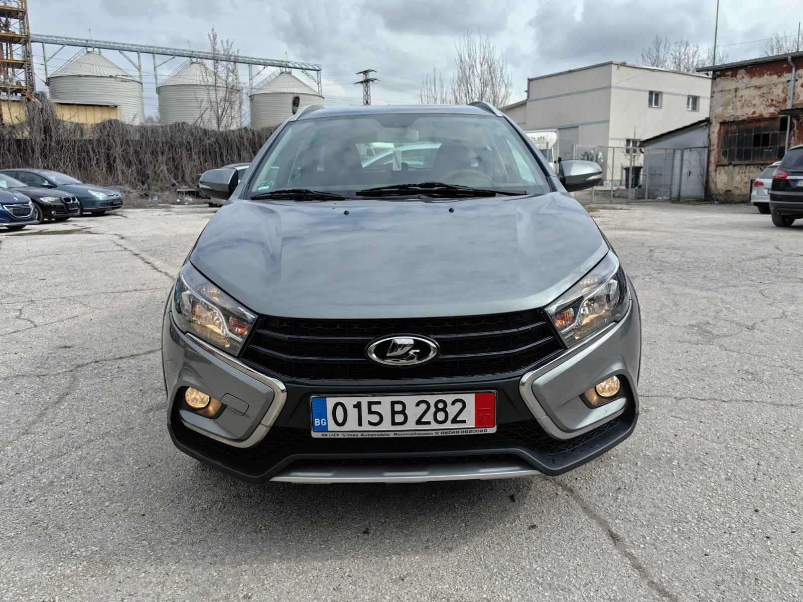 Lada Vesta CROSS 1.6 Бензин 102 кс, Евро 6, Топ състояние 
