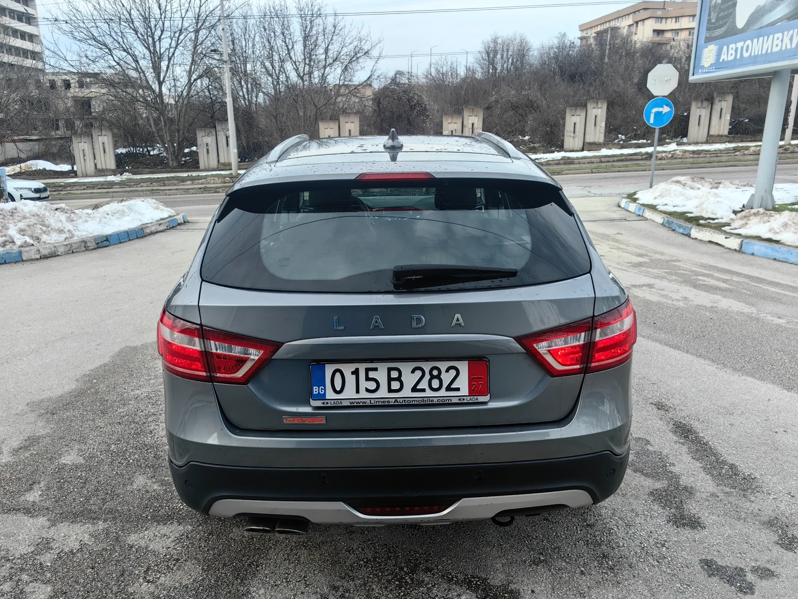 Lada Vesta CROSS 1.6 ������ 102 ��, ���� 6, ��� ���������  | Mobile.bg � ����������� 5