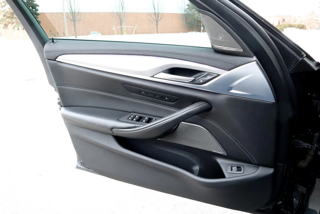 BMW M5 * АвтоКредит* (Цена до БГ) , снимка 15 - Автомобили и джипове - 53741407