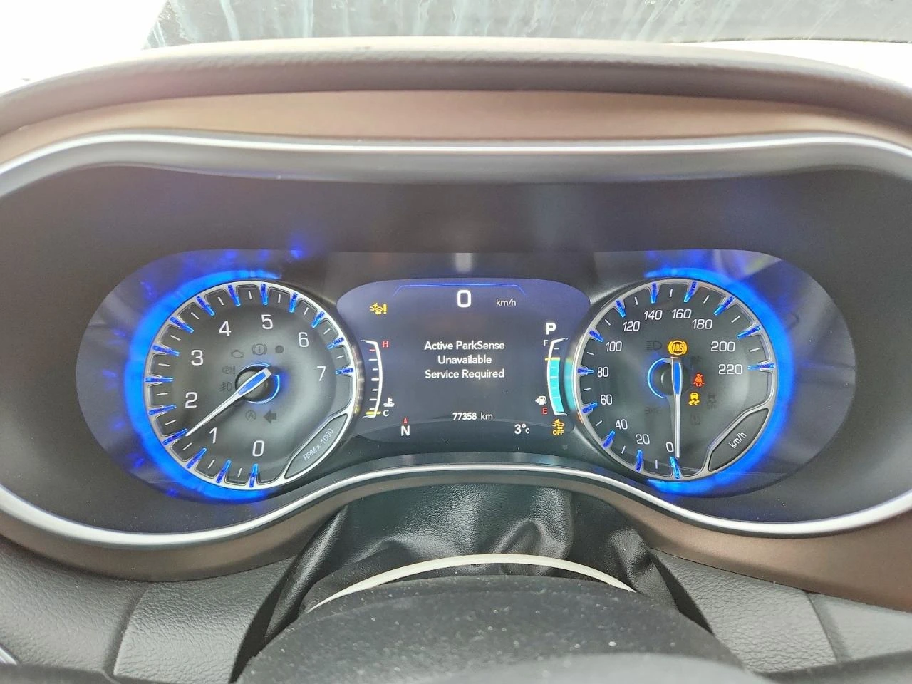 Chrysler Pacifica 3.6l Touring L Plus, снимка 9 - Автомобили и джипове - 53831570