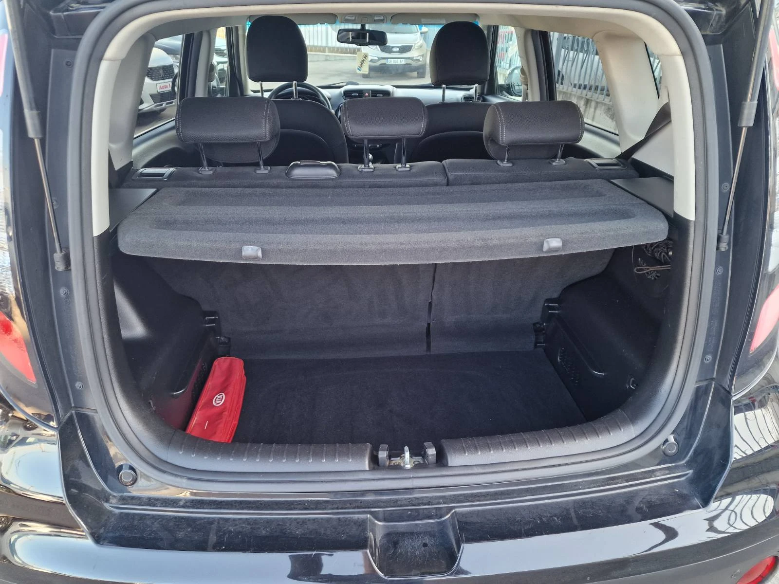 Kia Soul 1.6I-БЕНЗИН-NAVI-CAMERA-LED-EU6, снимка 15 - Автомобили и джипове - 53838372