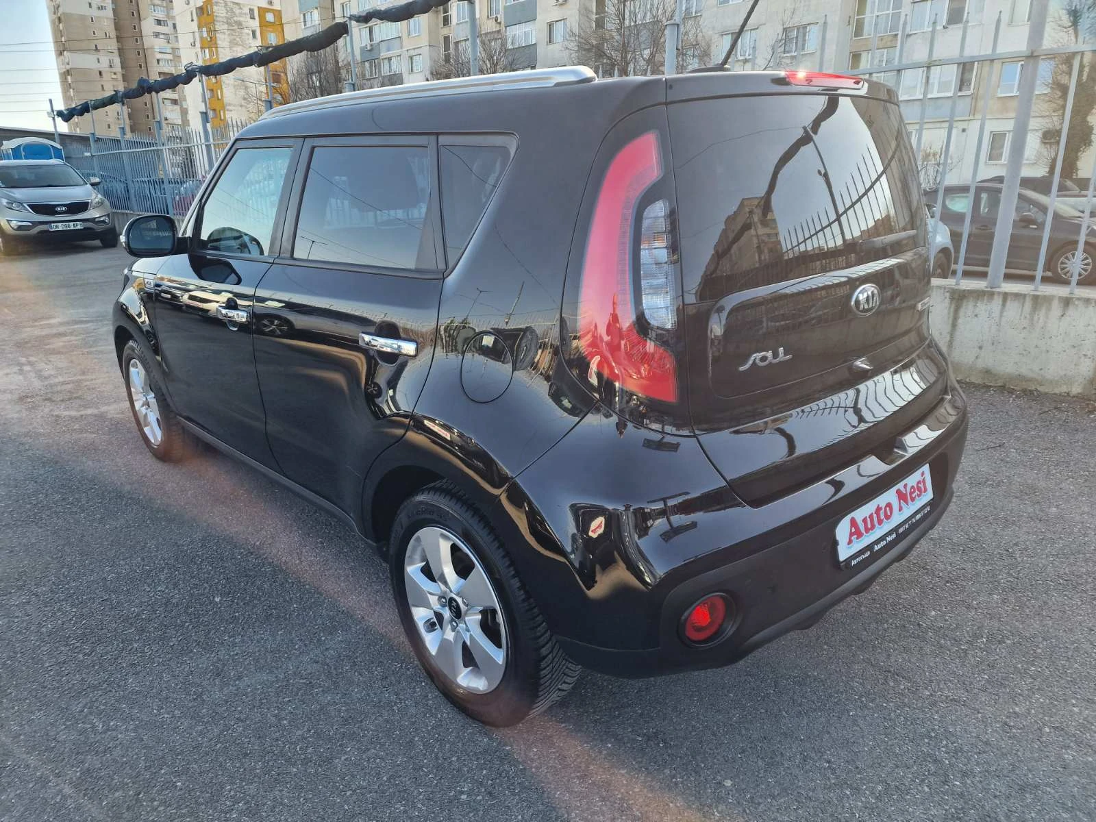 Kia Soul 1.6I-БЕНЗИН-NAVI-CAMERA-LED-EU6, снимка 3 - Автомобили и джипове - 53838372
