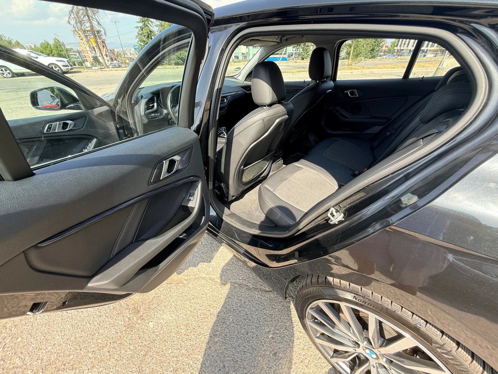 BMW 116 F40 M SPORT , снимка 11 - Автомобили и джипове - 55887949