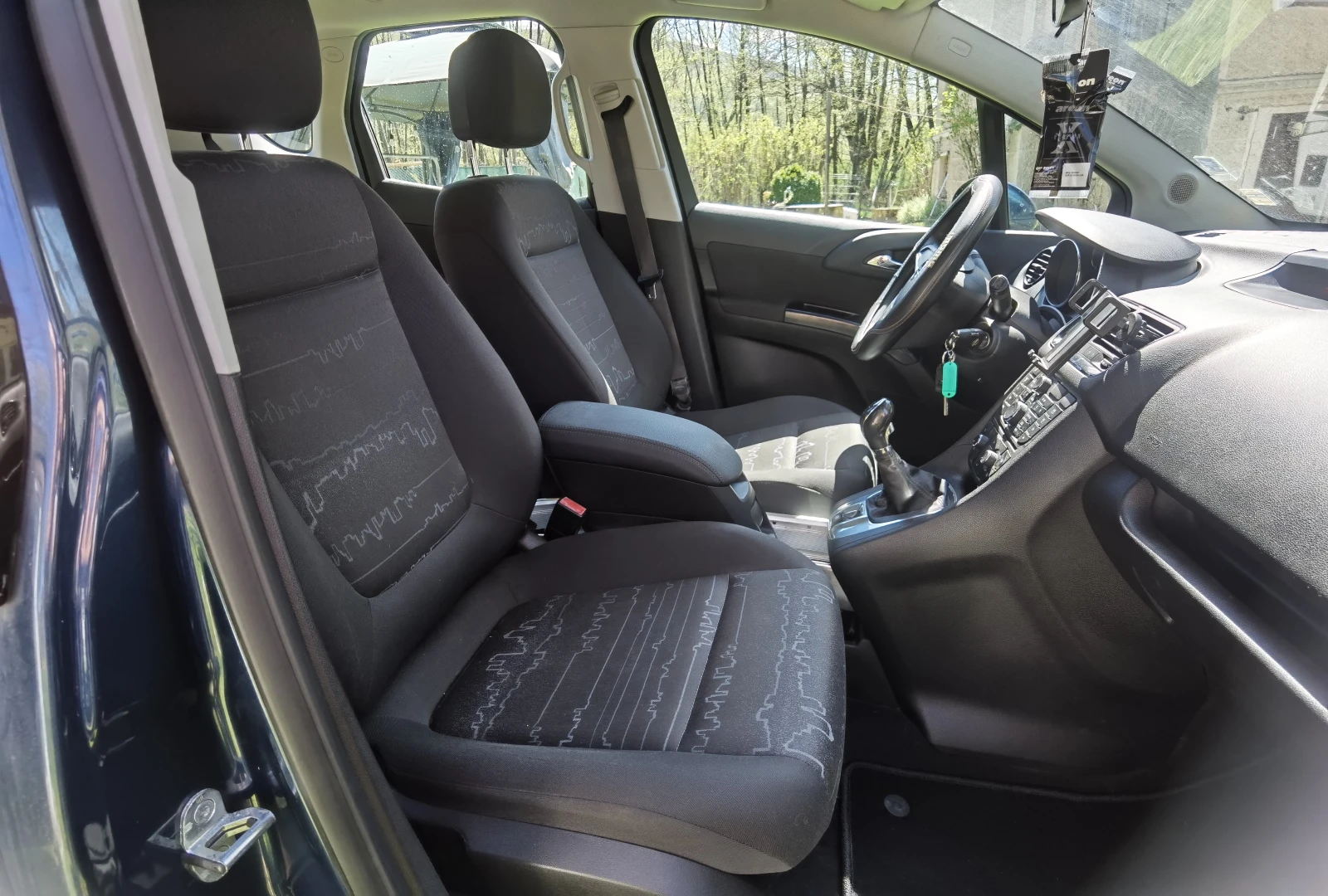 Opel Meriva B, снимка 8 - Автомобили и джипове - 54340255