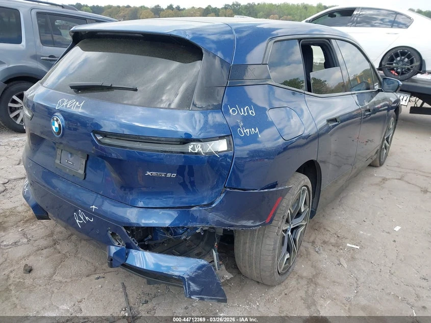 BMW iX xDrive50, снимка 6 - Автомобили и джипове - 54509031