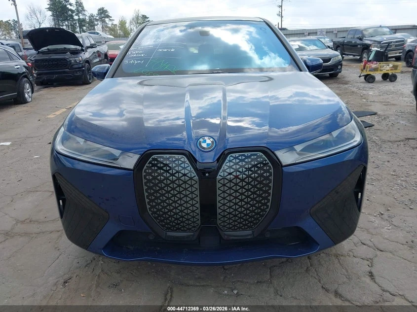 BMW iX xDrive50, снимка 12 - Автомобили и джипове - 54509031