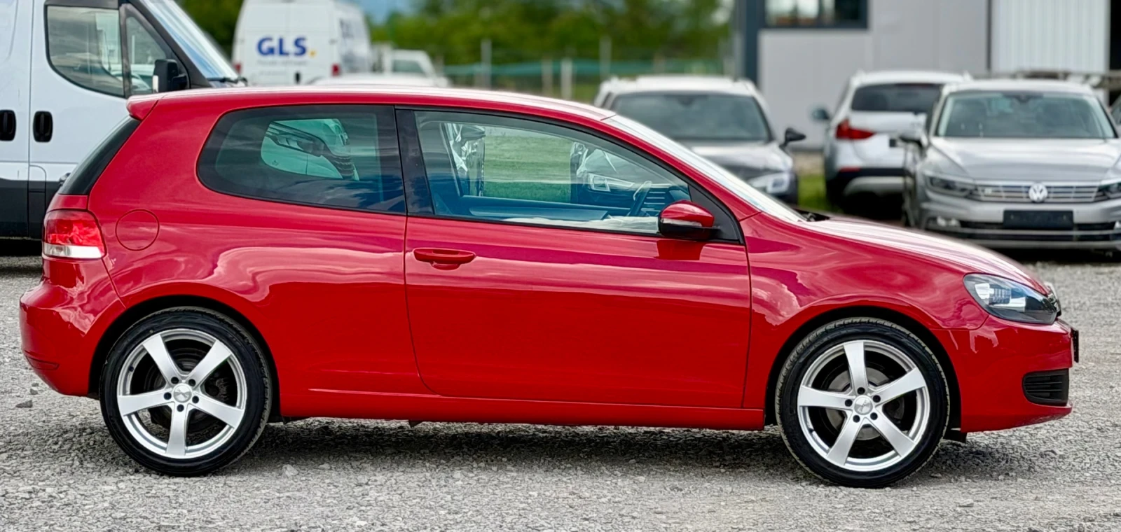 VW Golf 1.4i 80к.с * Климатик* * Стария мотор* , снимка 8 - Автомобили и джипове - 54588271