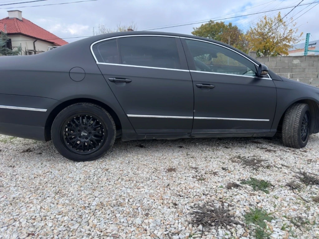 VW Passat 2.0TDI, снимка 6 - Автомобили и джипове - 54635120