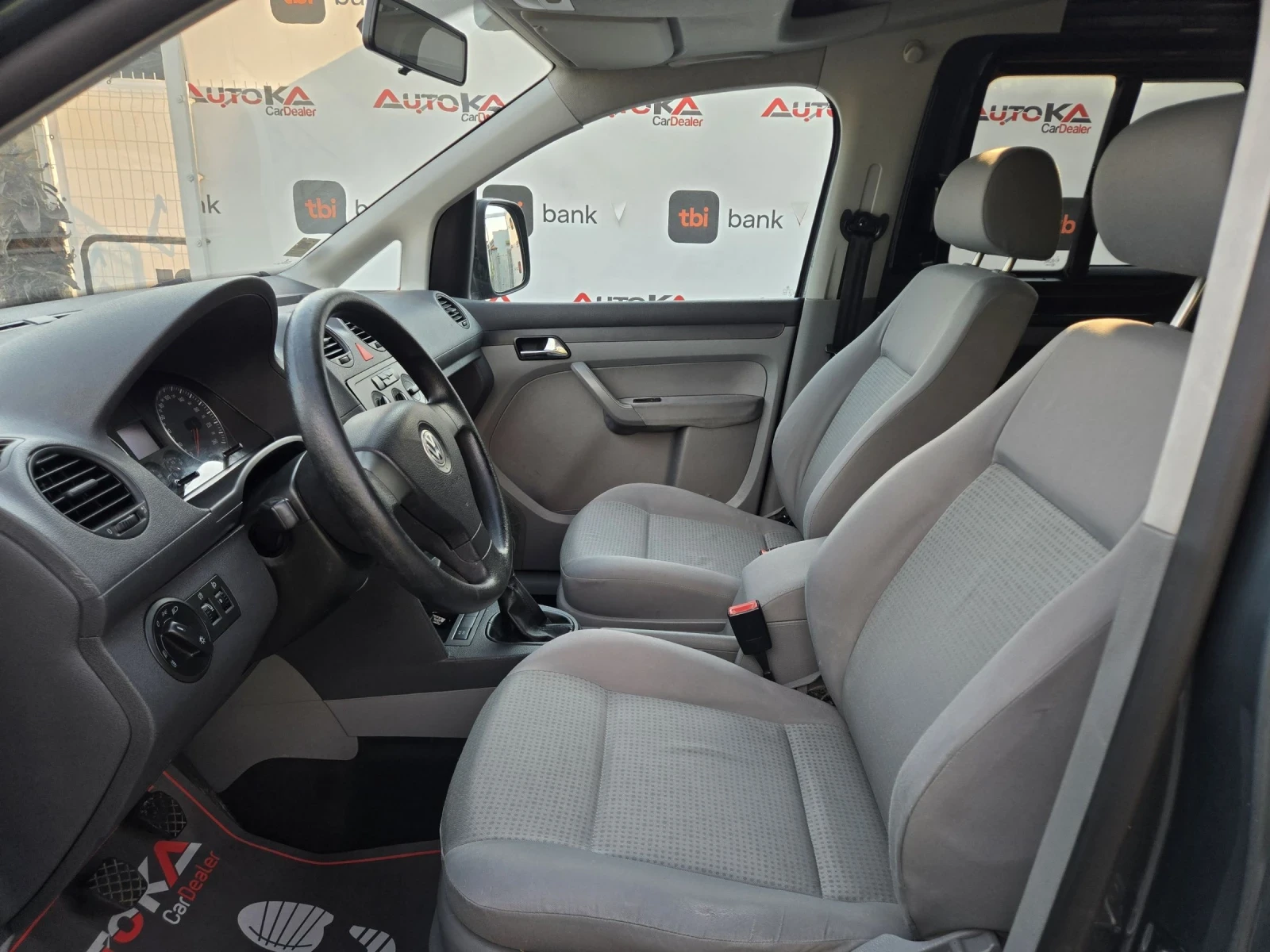 VW Caddy 2.0i-109кс= ФАБРИЧЕН МЕТАН= КЛИМАТРОНИК= ПЪТНИЧЕСК, снимка 7 - Автомобили и джипове - 54824698