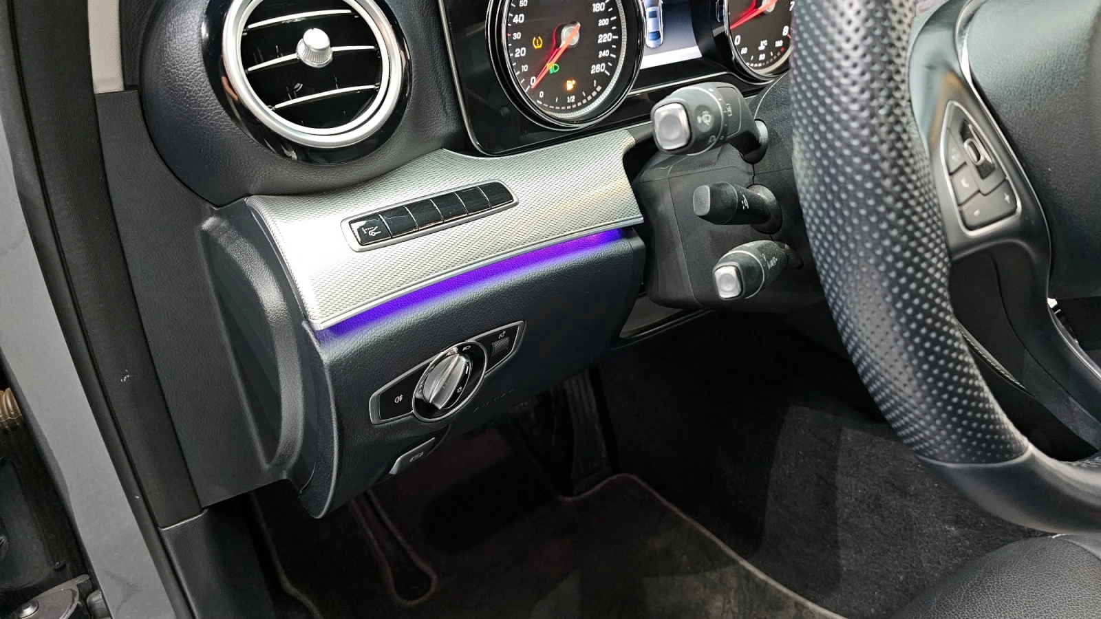 Mercedes-Benz E 300 E300 AMG Line | Panorama | Burmester | 360 Camera | Mobile.bg � ����������� 11