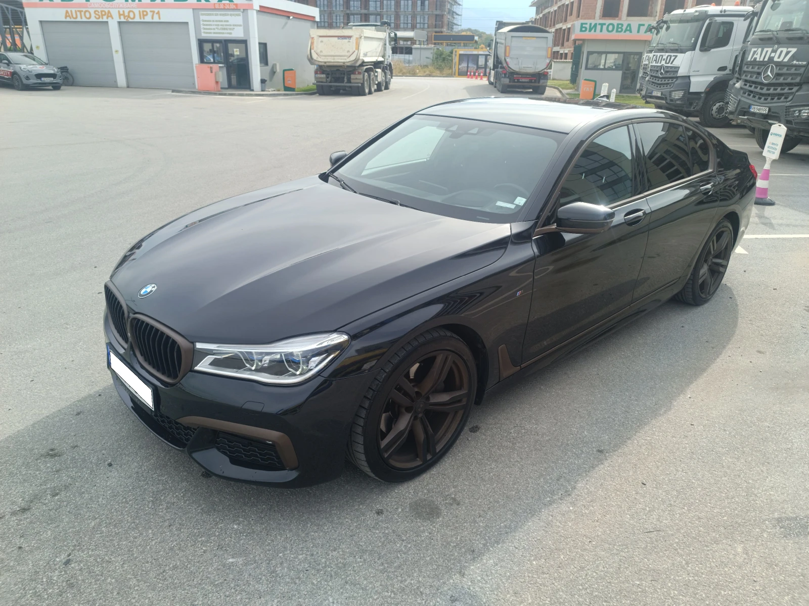 BMW 730 M-Pack/xDrive/ExecutiveDrivePRO/Laser/HUD/360/, снимка 4 - Автомобили и джипове - 56467952