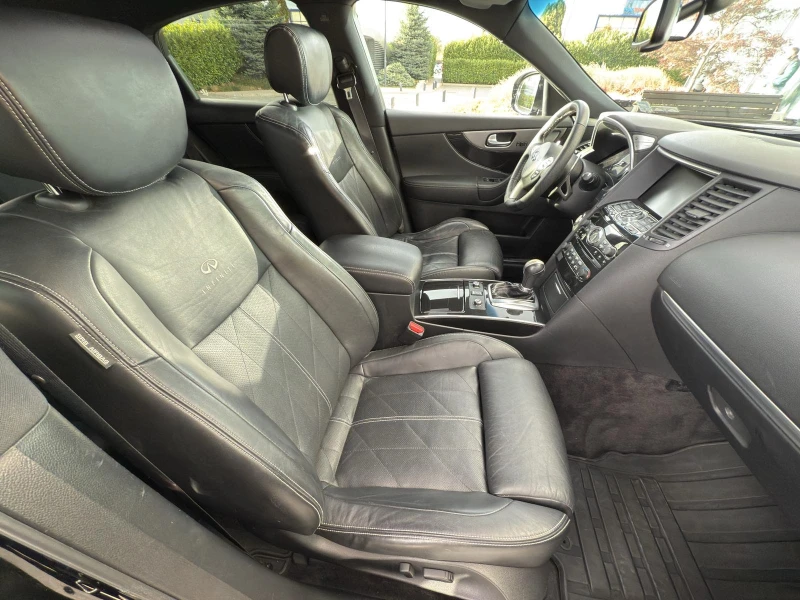 Infiniti Fx 30 Infiniti FX30 S  PREMIUM, снимка 12 - Автомобили и джипове - 47954913