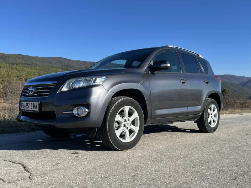 Toyota Rav4, снимка 1 - Автомобили и джипове - 48338171