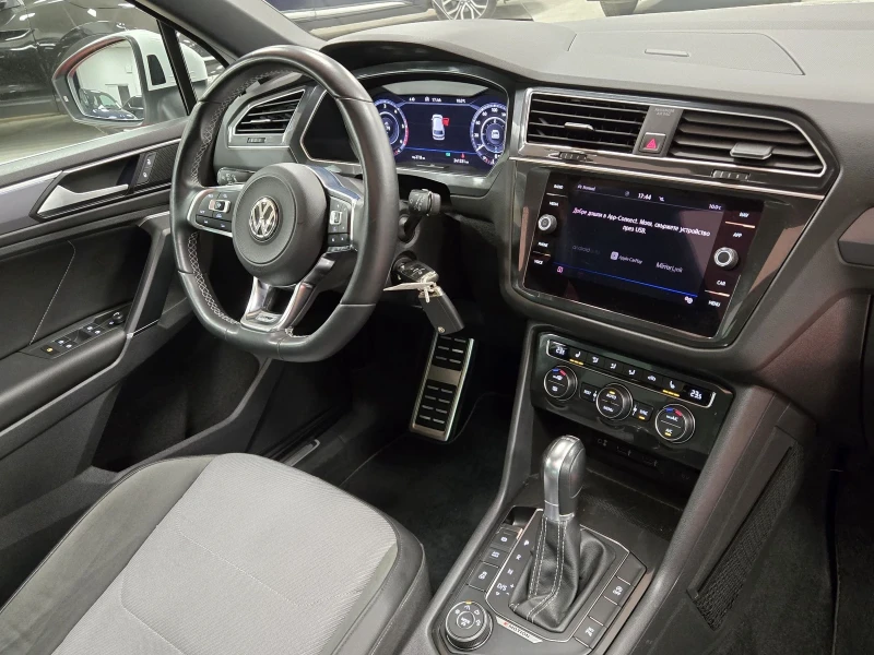 VW Tiguan R-line / 2.0 Bi-TDI / DSG7 / Matrix / Panorama, снимка 9 - Автомобили и джипове - 48924650