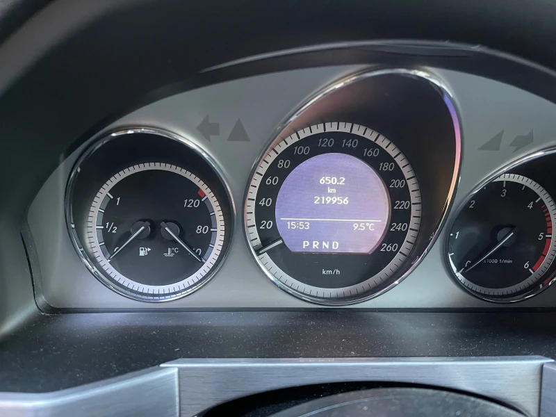 Mercedes-Benz GLK, снимка 10 - Автомобили и джипове - 52709702