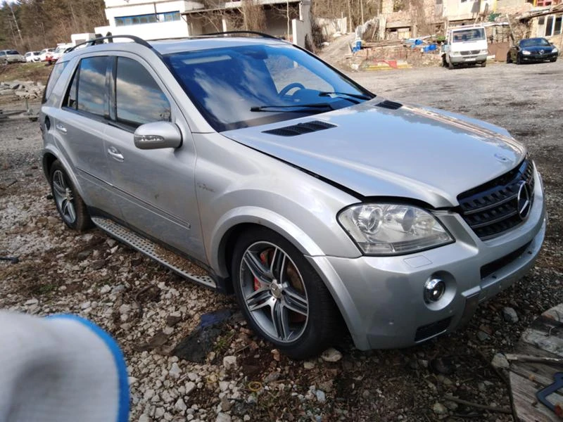 Mercedes-Benz ML 63 AMG 6.3 AMG, снимка 4 - Автомобили и джипове - 32148879