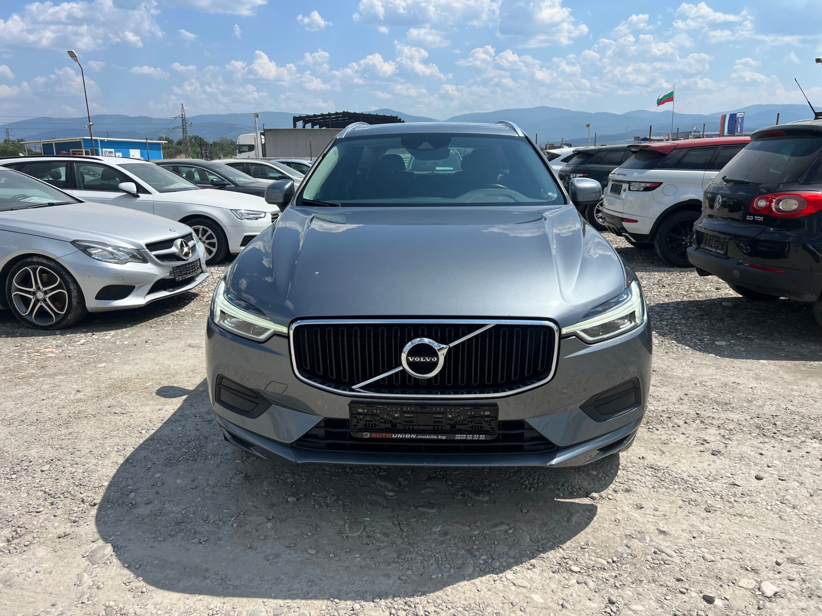 Volvo XC60 2.0 D AWD - изображение 2