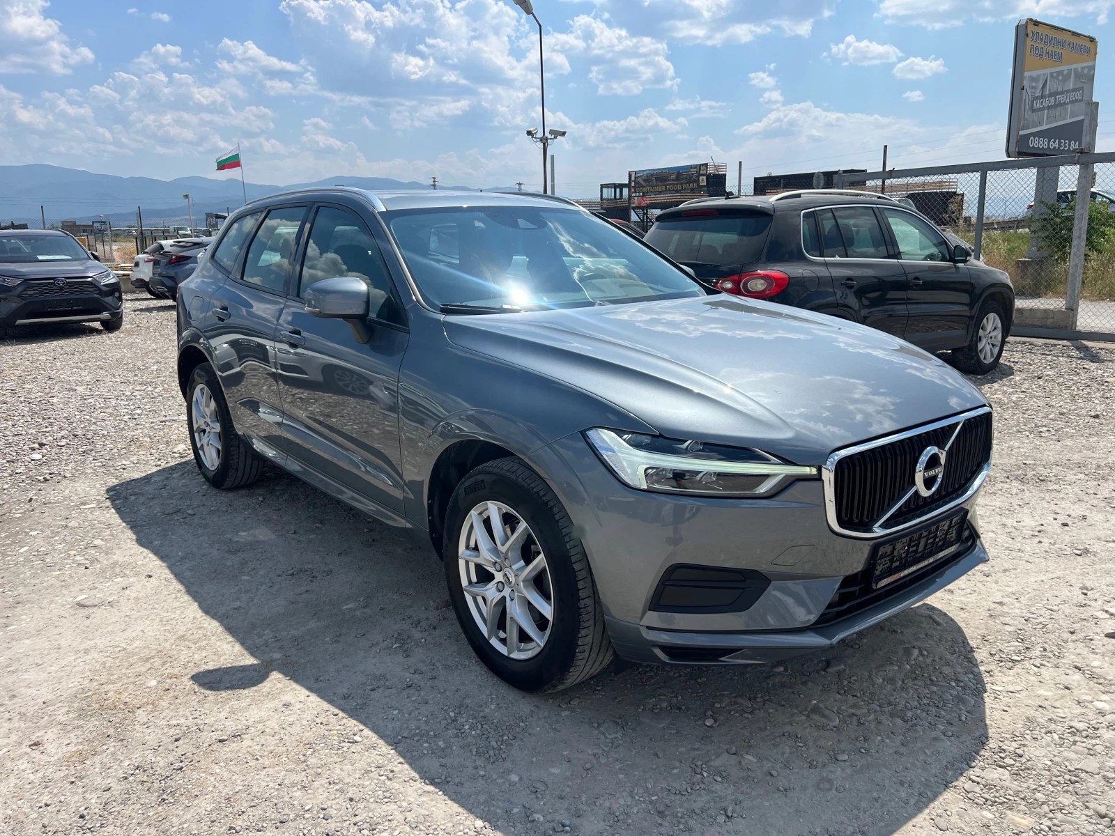 Volvo XC60 2.0 D AWD - изображение 3