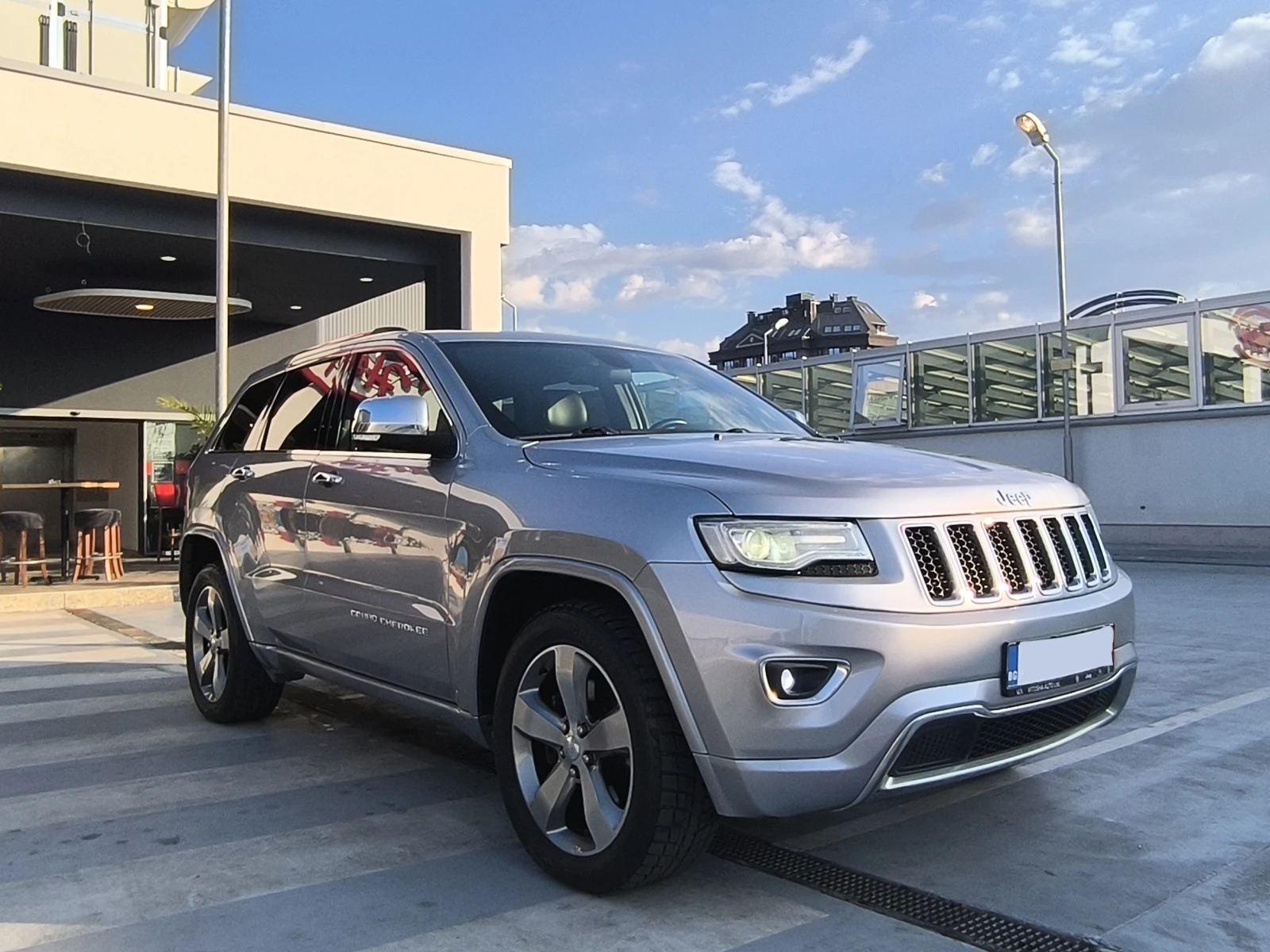 Jeep Grand cherokee 5.7 HEMI - изображение 3