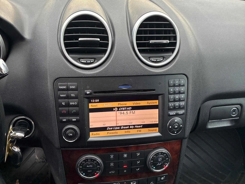 Mercedes-Benz ML 350 * 3.5L * CARFAX * ЦЕНА ДО БГ - изображение 9