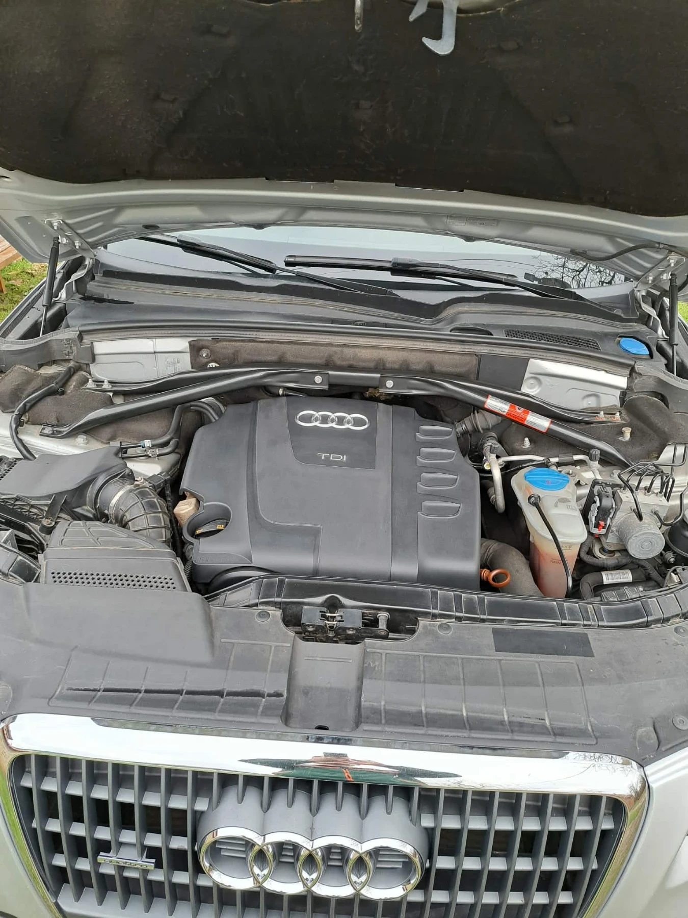 Audi Q5 2.0 TDI, снимка 10 - Автомобили и джипове - 53951358