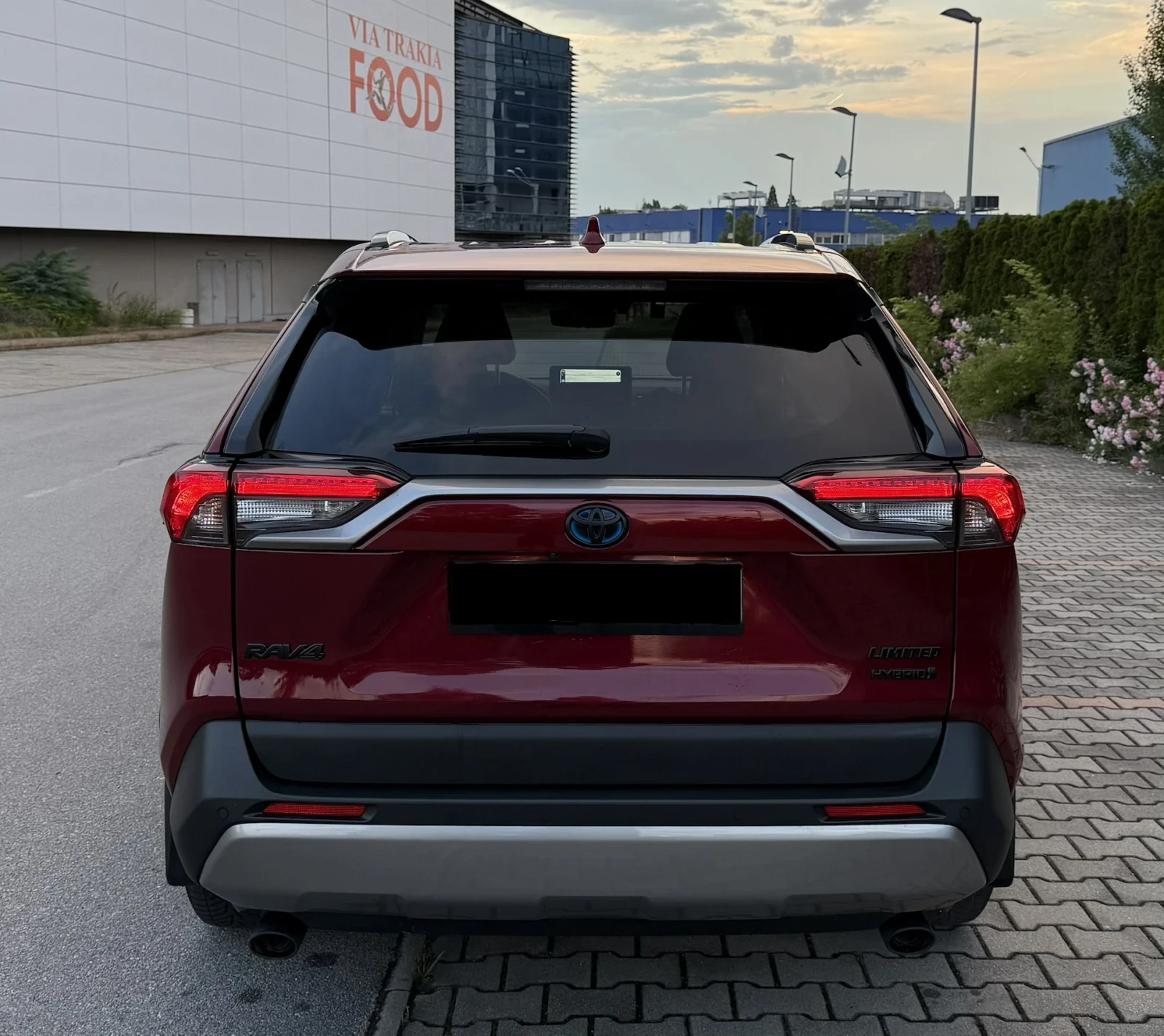 Toyota Rav4 Hybrid LIMITED, снимка 5 - Автомобили и джипове - 54876096