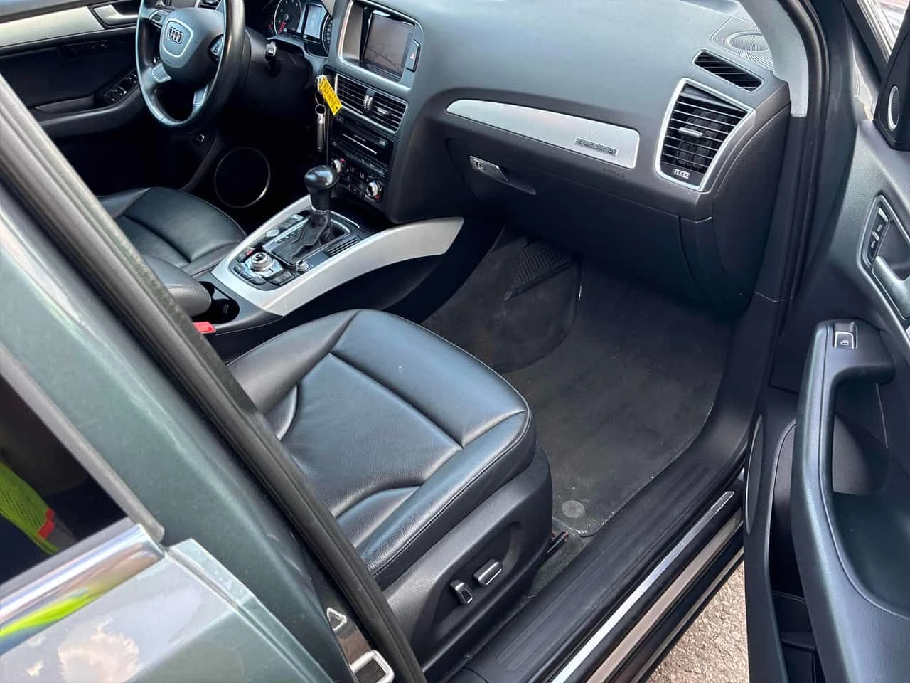 Audi Q5 * 2.0T Technik * CARFAX * ЦЕНА ДО БГ, снимка 15 - Автомобили и джипове - 55608173