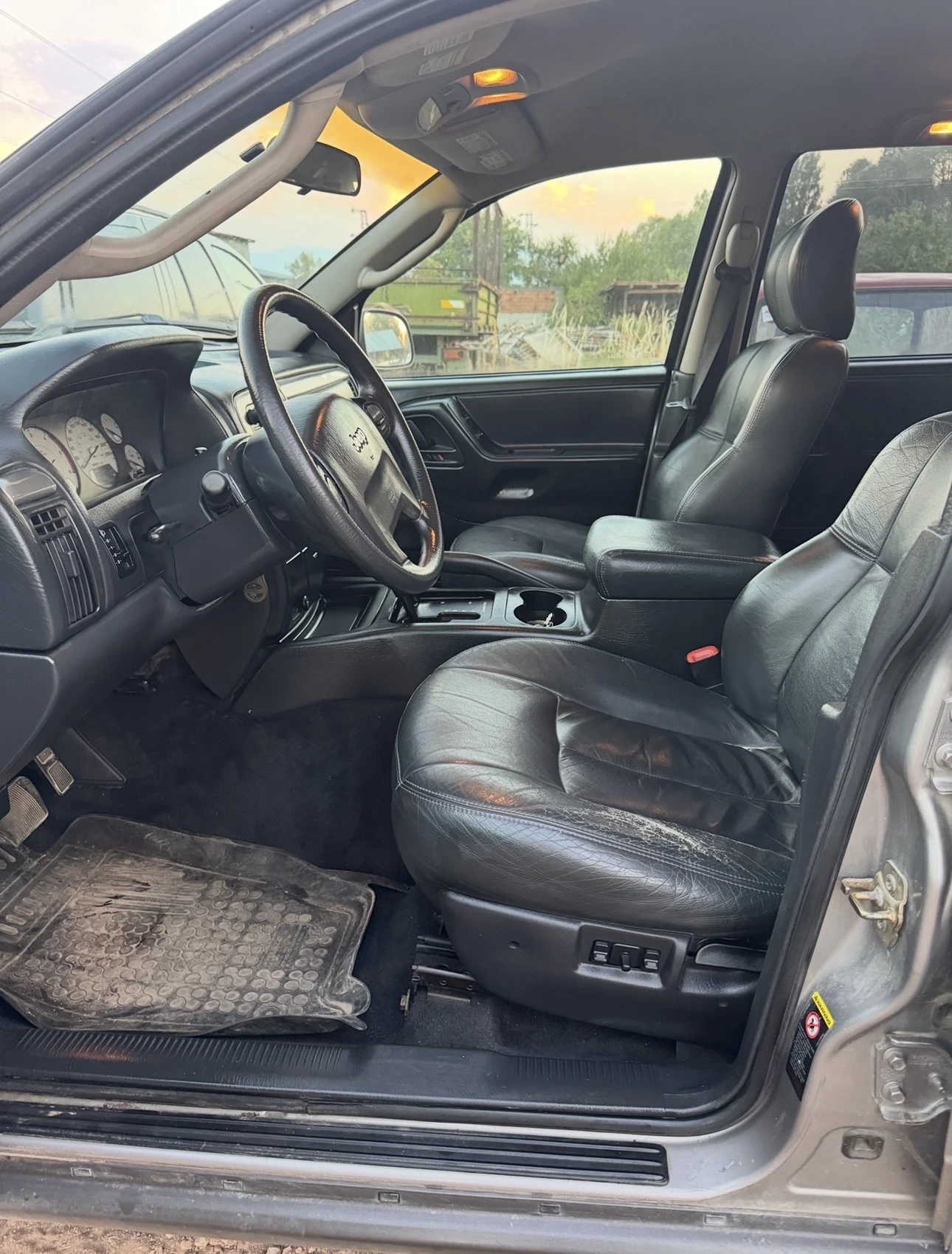 Jeep Grand cherokee 2.7 CRD, снимка 7 - Автомобили и джипове - 55822201