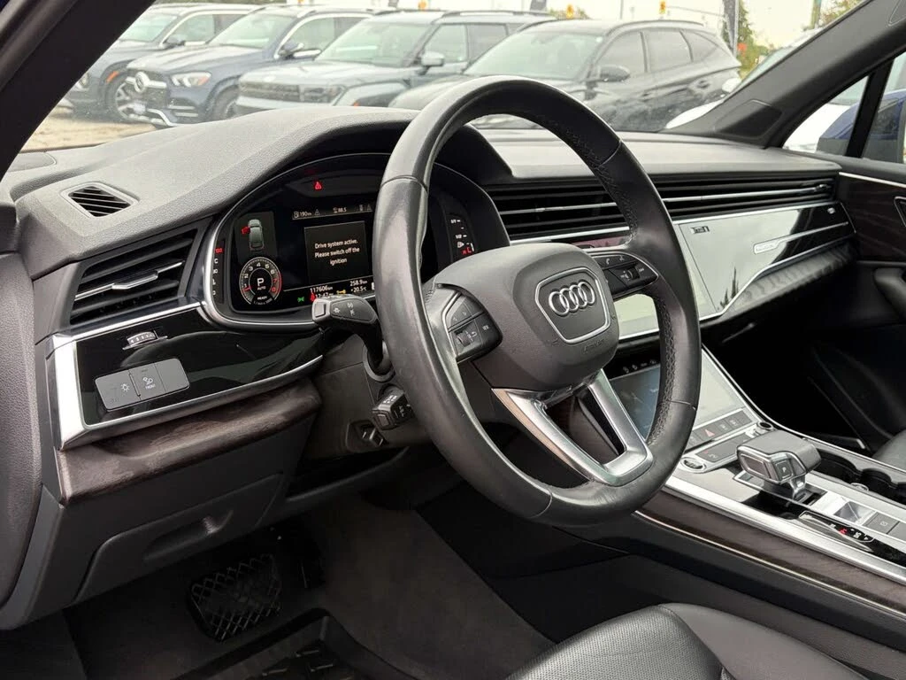 Audi Q7 ДИСТРОНИКСЛЕДЕНЕ НА ЛЕНТИ* 360 КАМЕРИ* КРАЙНА ЦЕНА, снимка 8 - Автомобили и джипове - 56562744