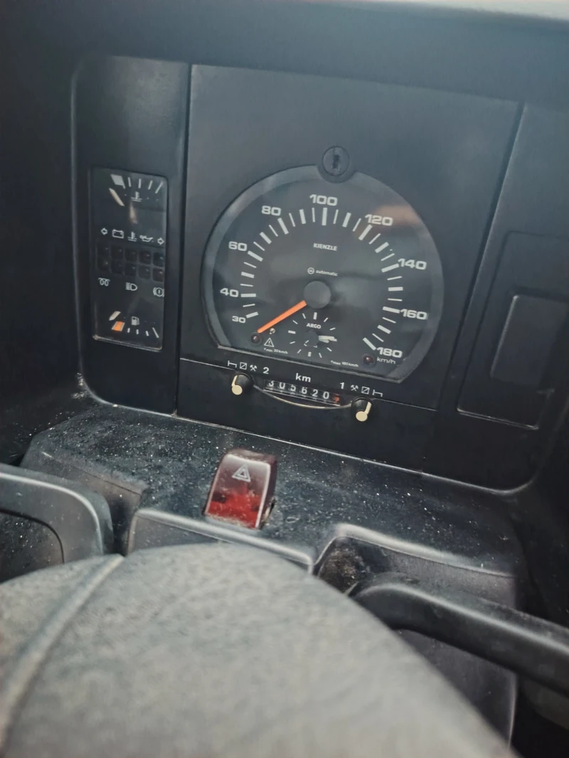 VW Transporter Бордови 5+ 1 Най дълга и товарна база, снимка 4 - Бусове и автобуси - 52897876