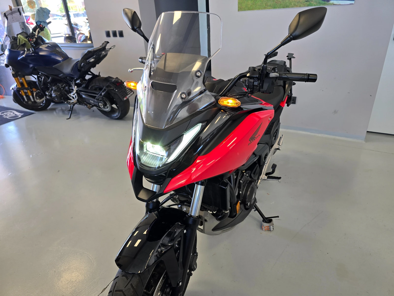 Honda Nc 750X, DCT, 2000км.!, снимка 8 - Мотоциклети и мототехника - 55372579