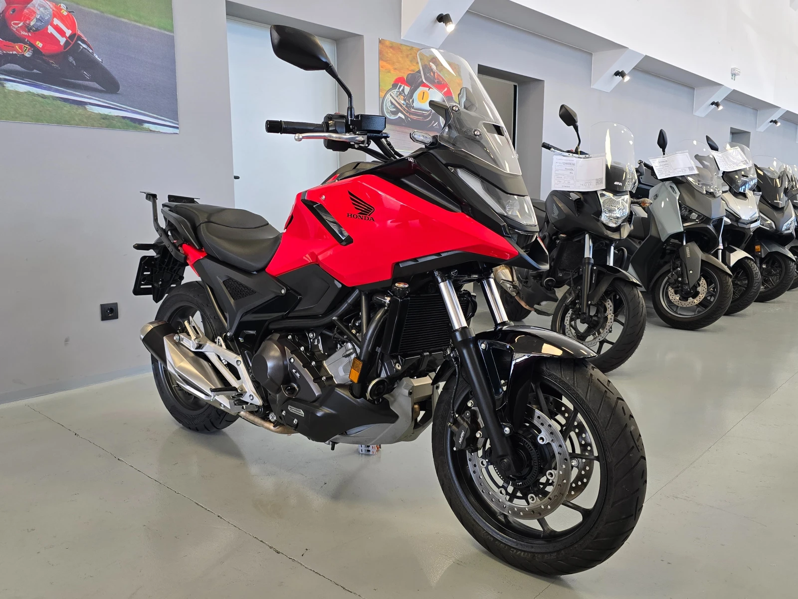 Honda Nc 750X, DCT, 2000км.!