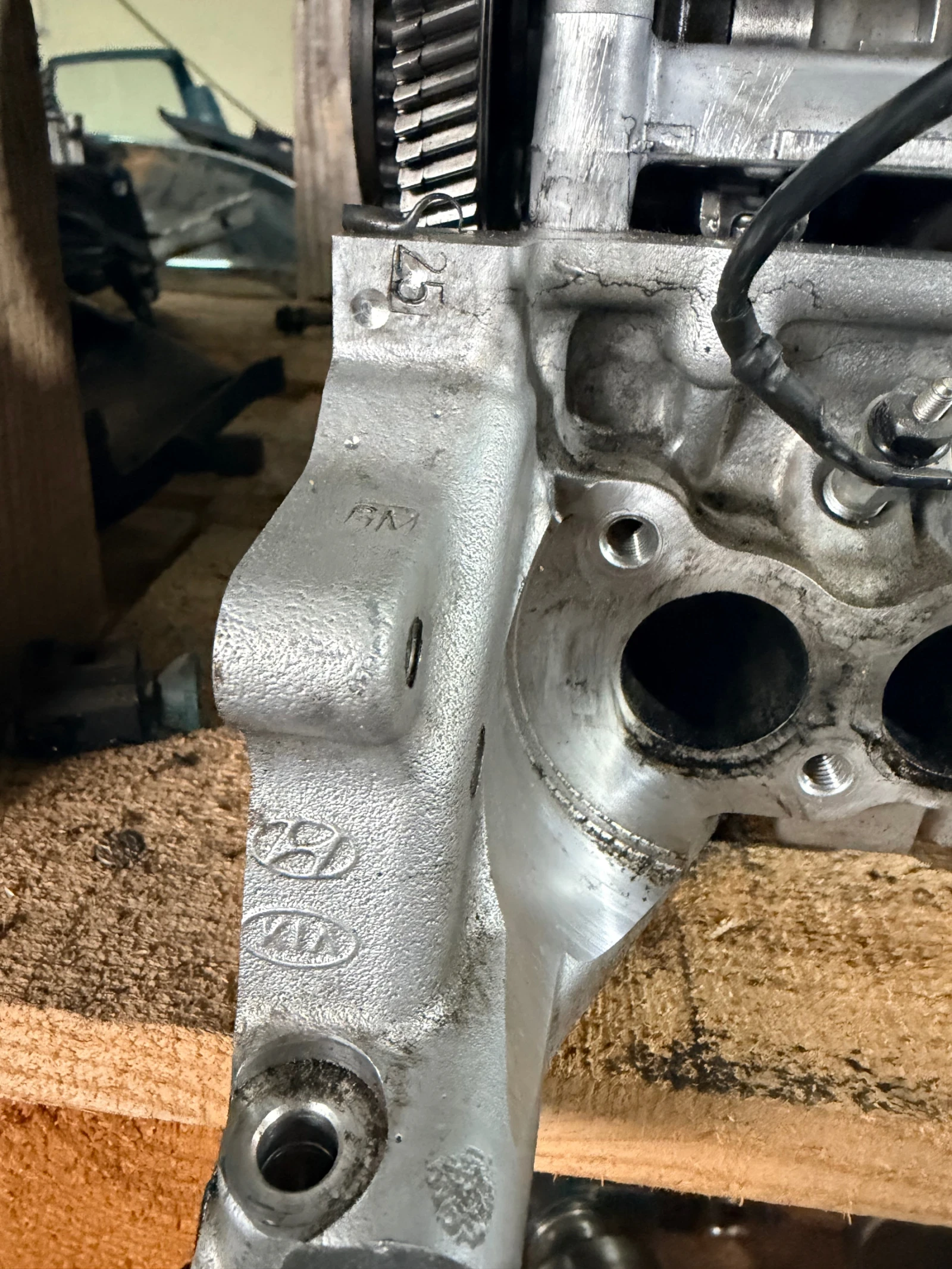 Глава HYUNDAI IX35 2.0CRDI 184к.с., снимка 4 - Части - 54069556