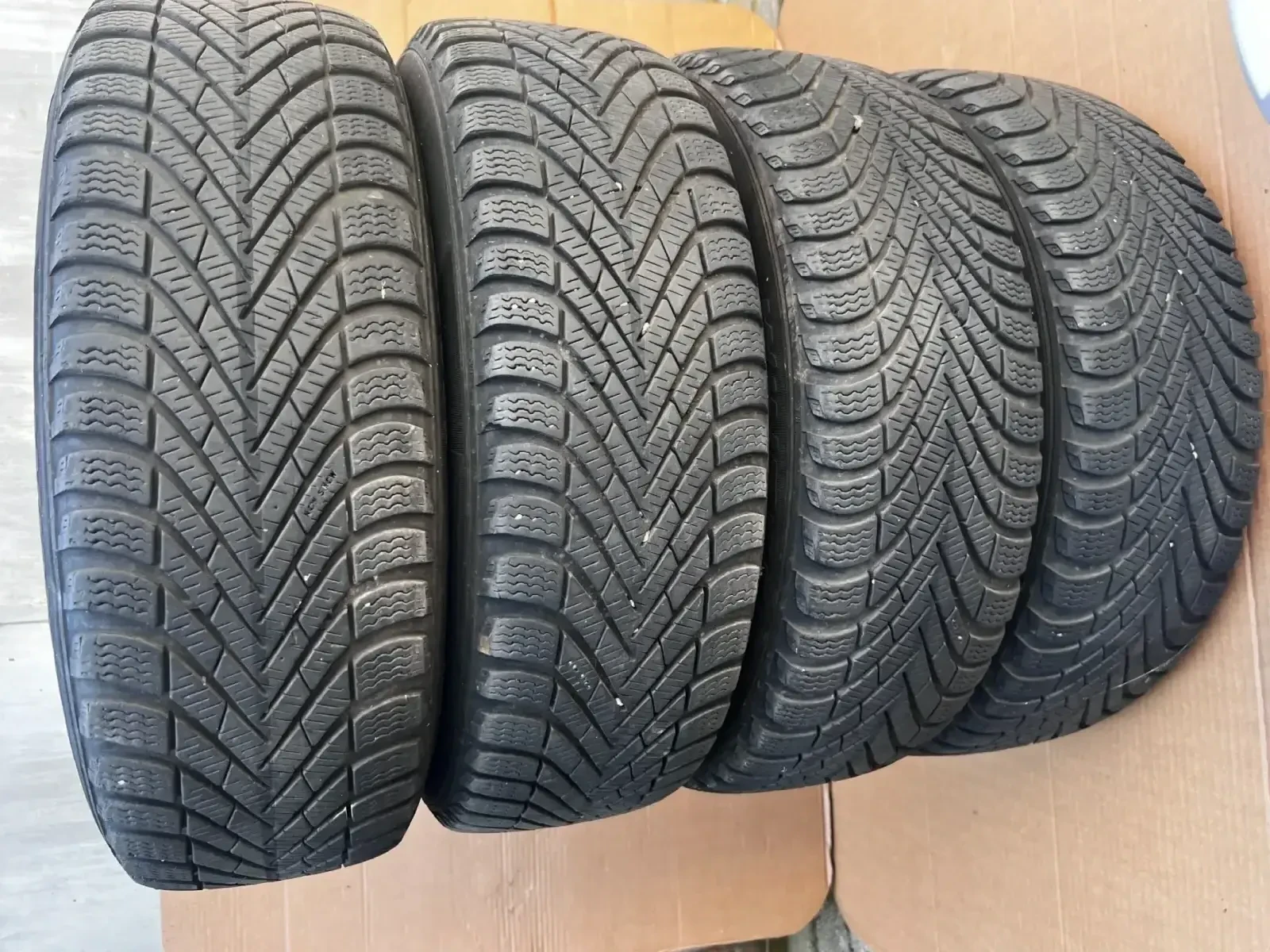Гуми с джанти Pirelli 185/55R15, снимка 4 - Гуми и джанти - 56181255